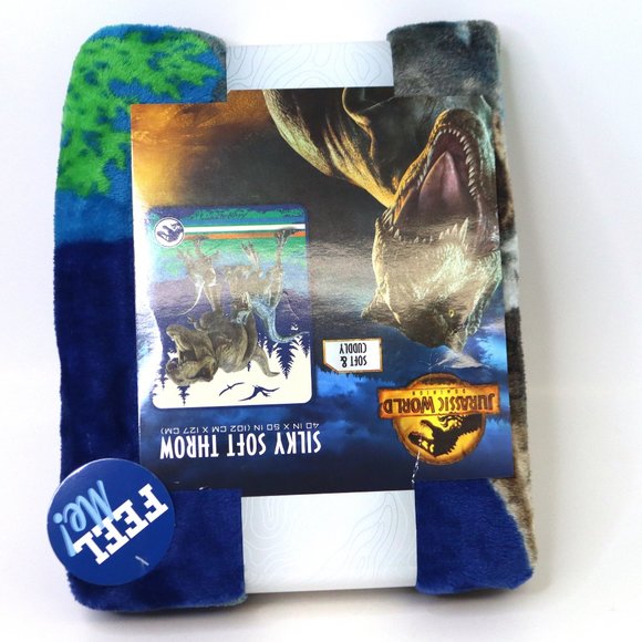 Jurassic World Dominion Kids Silky Soft Plush Throw Blanket 50"X40" " NEW 2022 - Picture 3 of 5